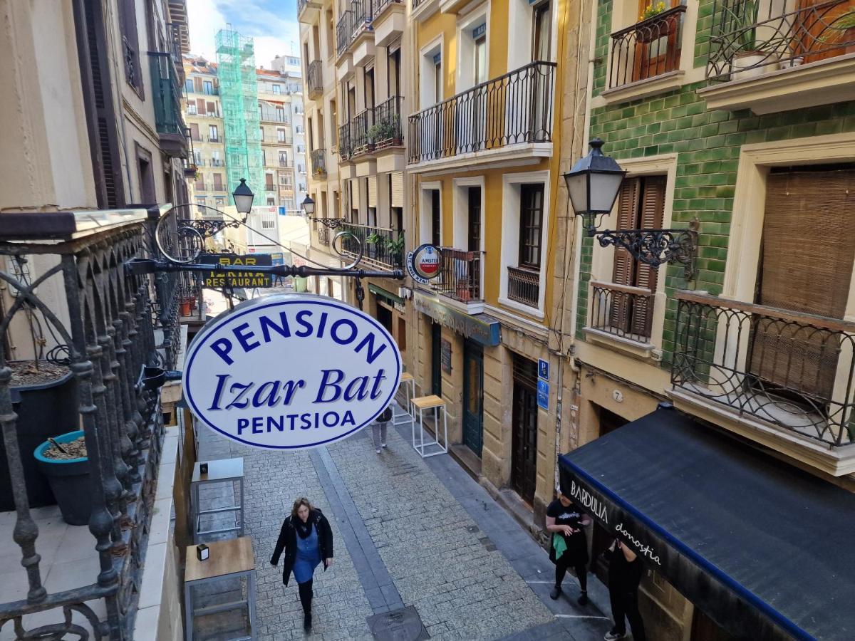 Pension Izar Bat Guesthouse San Sebastian Ngoại thất bức ảnh