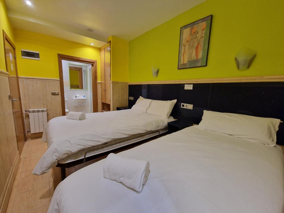 Pension Izar Bat Guesthouse San Sebastian Ngoại thất bức ảnh