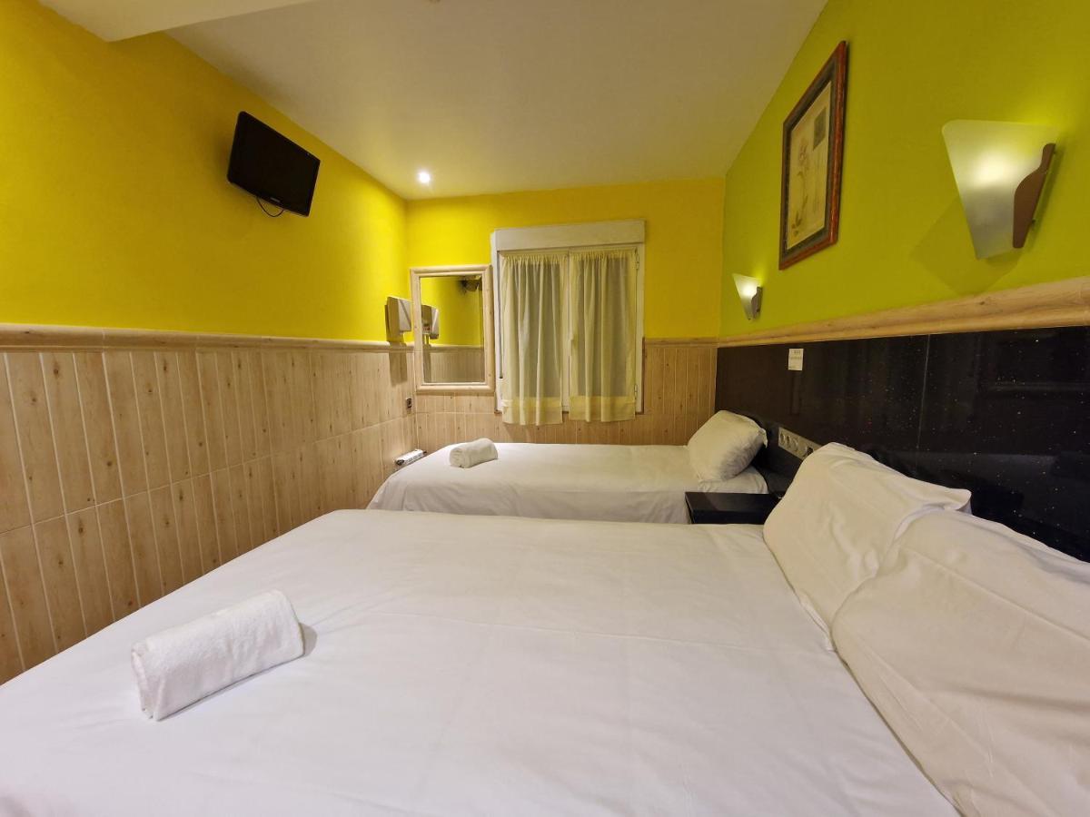Pension Izar Bat Guesthouse San Sebastian Ngoại thất bức ảnh