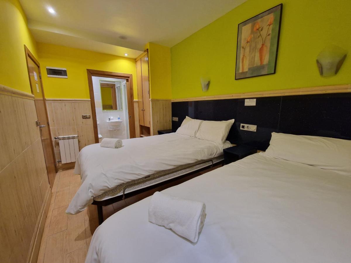 Pension Izar Bat Guesthouse San Sebastian Ngoại thất bức ảnh